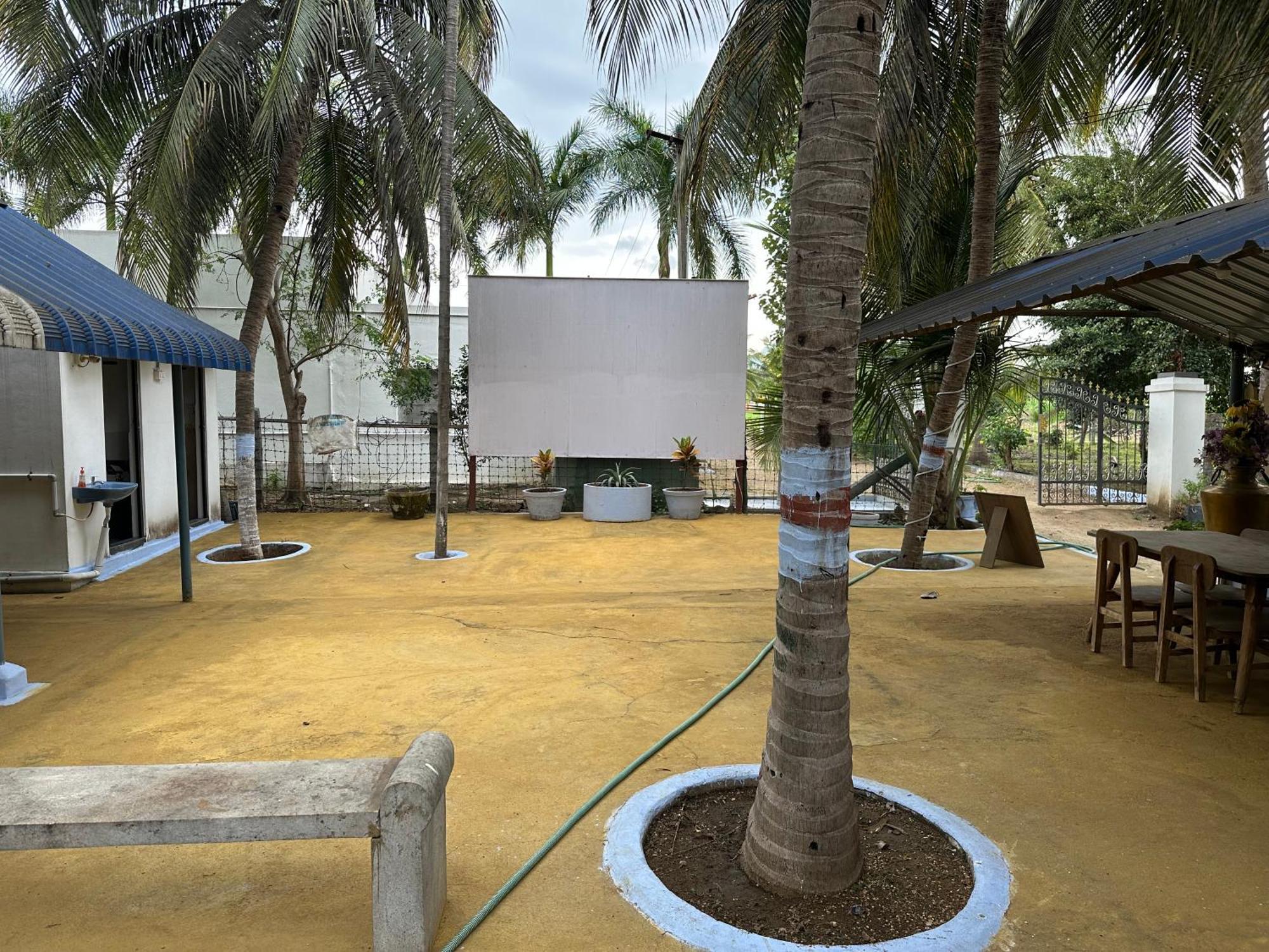 Sakthi Garden Home Stay Erode Luaran gambar